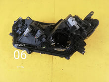 Laden Sie das Bild in den Galerie-Viewer, Frontscheinwerfer Toyota Rav 4 Rechts Scheinwerfer Headlight