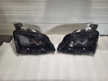 Laden Sie das Bild in den Galerie-Viewer, Frontscheinwerfer Renault 5 260104669R 260601570 Ein Satz Scheinwerfer Headlight SCH8628234726uc