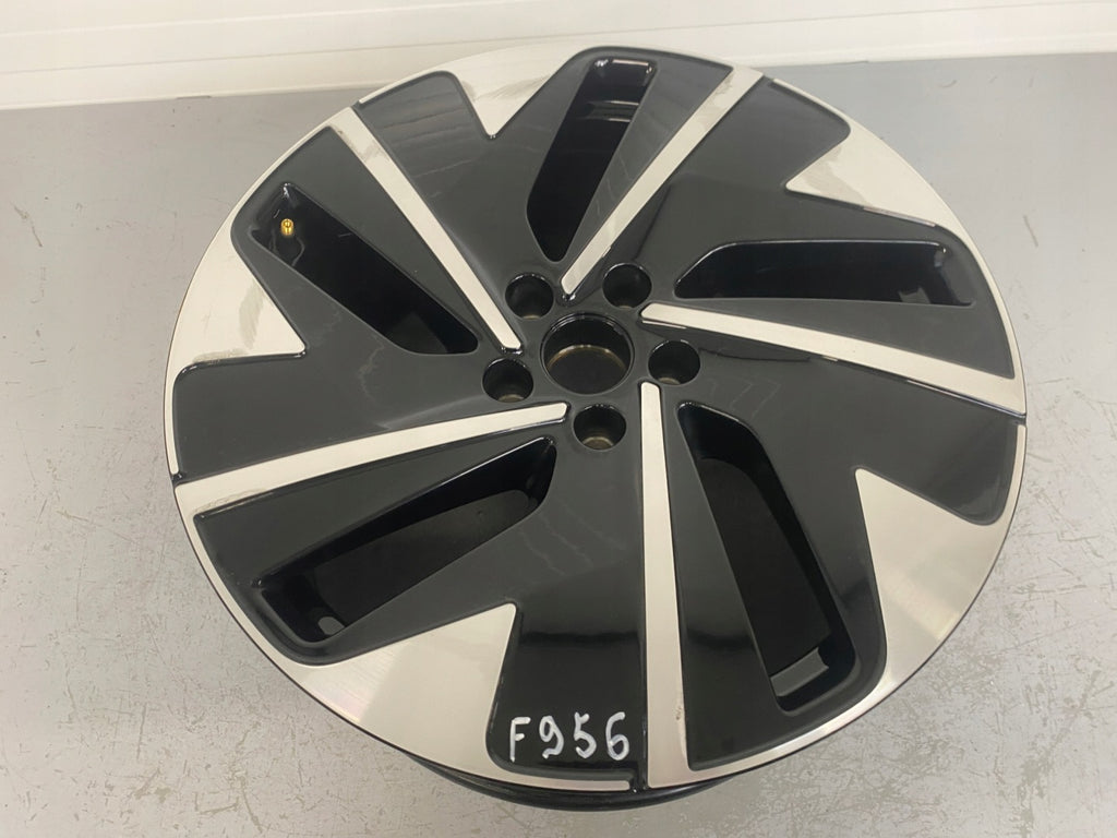 1x Alufelge 19 Zoll 8.5" 5x112 42ET Glanz Schwarz 14B601025B VW Vii Rim Wheel FEL7703683066su
