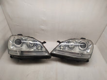 Load image into Gallery viewer, Frontscheinwerfer Mercedes-Benz W164 Xenon Ein Stück (Rechts oder Links)
