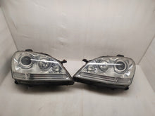 Laden Sie das Bild in den Galerie-Viewer, Frontscheinwerfer Mercedes-Benz W164 Xenon Ein Satz Scheinwerfer Headlight SCH6220928205nu