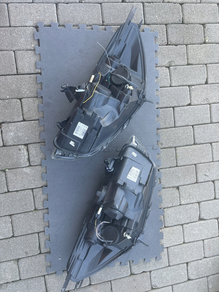 Frontscheinwerfer Renault Clio IV 260601850R 260102796R Rechts oder Links