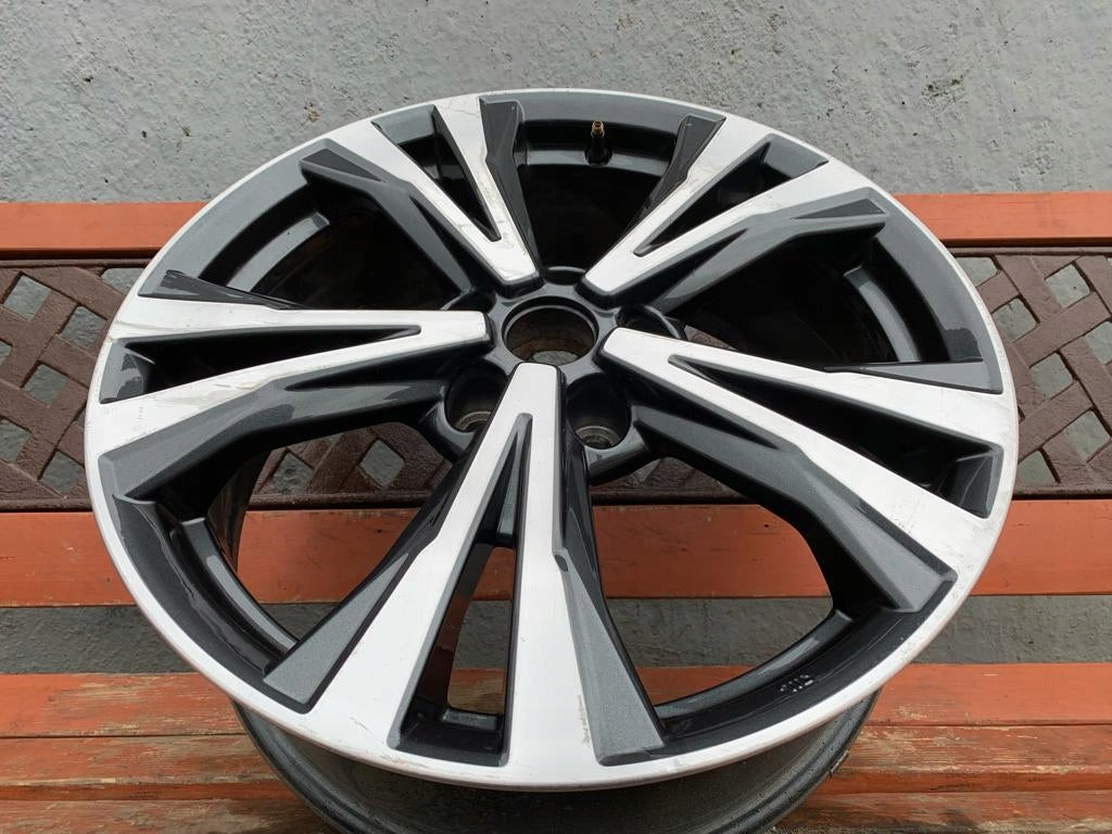 1x Alufelge 18 Zoll 7.0" 5x114.3 40ET Glanz Graphit HVO3BMB94 Nissan Qashqai FEL8834561616hm