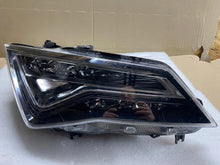Laden Sie das Bild in den Galerie-Viewer, Frontscheinwerfer Seat Ateca 90117434 LED Rechts Scheinwerfer Headlight