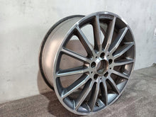 Laden Sie das Bild in den Galerie-Viewer, 1x Alufelge 18 Zoll 7.5" 5x112 52ET Glanz Schwarz A1764010200 Mercedes-Benz FEL7619996925na