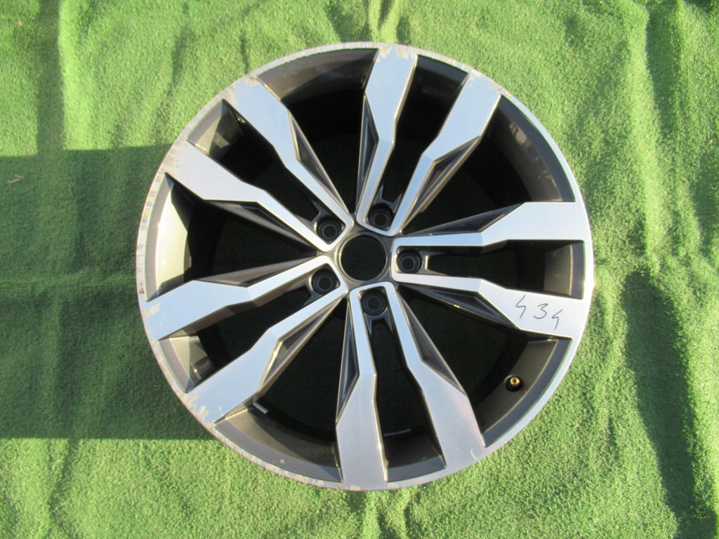 1x Alufelge 19 Zoll 8.0" 5x112 47ET Glanz Grau 2GA601025 Mg T-Roc Rim Wheel FEL6827474227jw