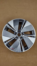 Laden Sie das Bild in den Galerie-Viewer, 1x Alufelge 19 Zoll 8.0" 5x112 45ET 5LA601025A Skoda Enyaq Rim Wheel FEL7141400277ye