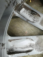 Load image into Gallery viewer, 1x Alufelge 18 Zoll 6.5&quot; 5x114.3 8086-22 Nissan Qashqai Rim Wheel