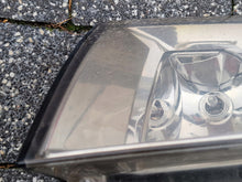 Laden Sie das Bild in den Galerie-Viewer, Frontscheinwerfer Skoda Superb I Xenon Links Scheinwerfer Headlight