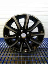 Laden Sie das Bild in den Galerie-Viewer, 1x Alufelge 15 Zoll 4.5&quot; 4x100 35ET Glanz Schwarz PW457-0H003 Toyota Aygo