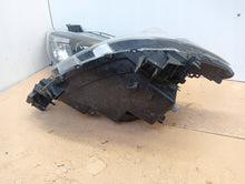 Load image into Gallery viewer, Frontscheinwerfer Mazda Cx5 KA1F-51040 LED Ein Stück (Rechts oder Links)