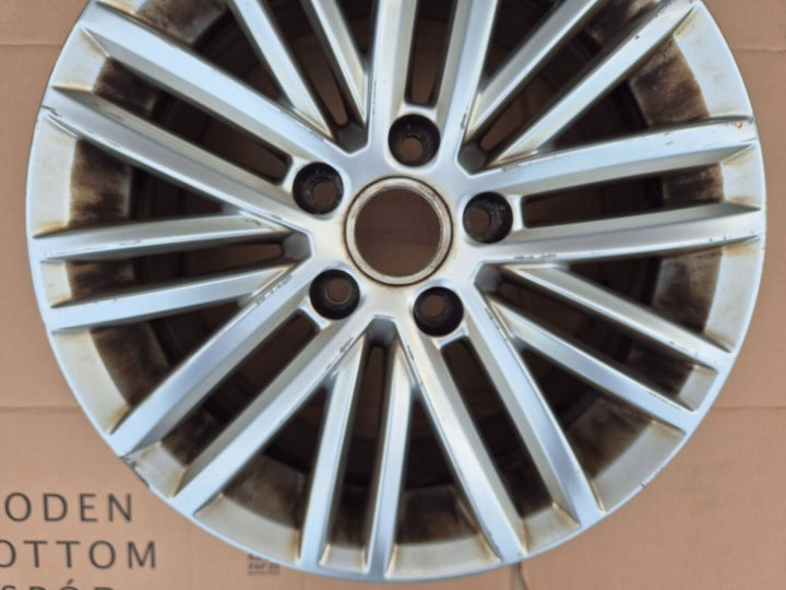 1x Alufelge 16 Zoll 6.5" 5x112 5G0601025AT VW Golf Vii Rim Wheel FEL3526345278mp