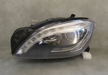 Laden Sie das Bild in den Galerie-Viewer, Frontscheinwerfer Mercedes-Benz W166 A1668202259 Xenon Links Headlight SCH2746984487ay