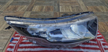 Load image into Gallery viewer, Frontscheinwerfer Iveco Daily IV 05802476873 Rechts Scheinwerfer Headlight SCH5216604515ag