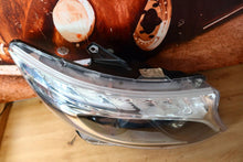 Laden Sie das Bild in den Galerie-Viewer, Frontscheinwerfer Mercedes-Benz Vito W447 A4479061501 Rechts Headlight SCH7698448250cm