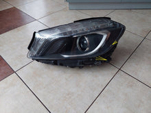 Laden Sie das Bild in den Galerie-Viewer, Frontscheinwerfer Mercedes-Benz W176 A1768202761-1 Links Scheinwerfer Headlight SCH2146655826ir