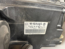 Load image into Gallery viewer, Frontscheinwerfer VW Caddy III 2K1941015B 2K1941016B Rechts oder Links SCH9849312756ej