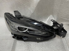 Laden Sie das Bild in den Galerie-Viewer, Frontscheinwerfer Mazda 6 GRF5-51030 LED Rechts Scheinwerfer Headlight