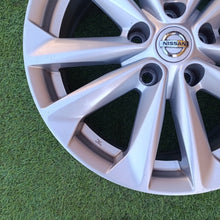Laden Sie das Bild in den Galerie-Viewer, 1x Alufelge 17 Zoll 7.0" 5x114.3 20ET 403004EA1B Nissan Qashqai I J11 Rim Wheel FEL9982629372em