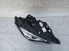 Laden Sie das Bild in den Galerie-Viewer, Frontscheinwerfer Mercedes-Benz W206 A2069062204 Rechts Scheinwerfer Headlight SCH1128963039cj