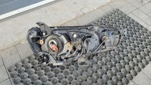 Laden Sie das Bild in den Galerie-Viewer, Frontscheinwerfer Mitsubishi Lancer VIII P8597 Links Scheinwerfer Headlight