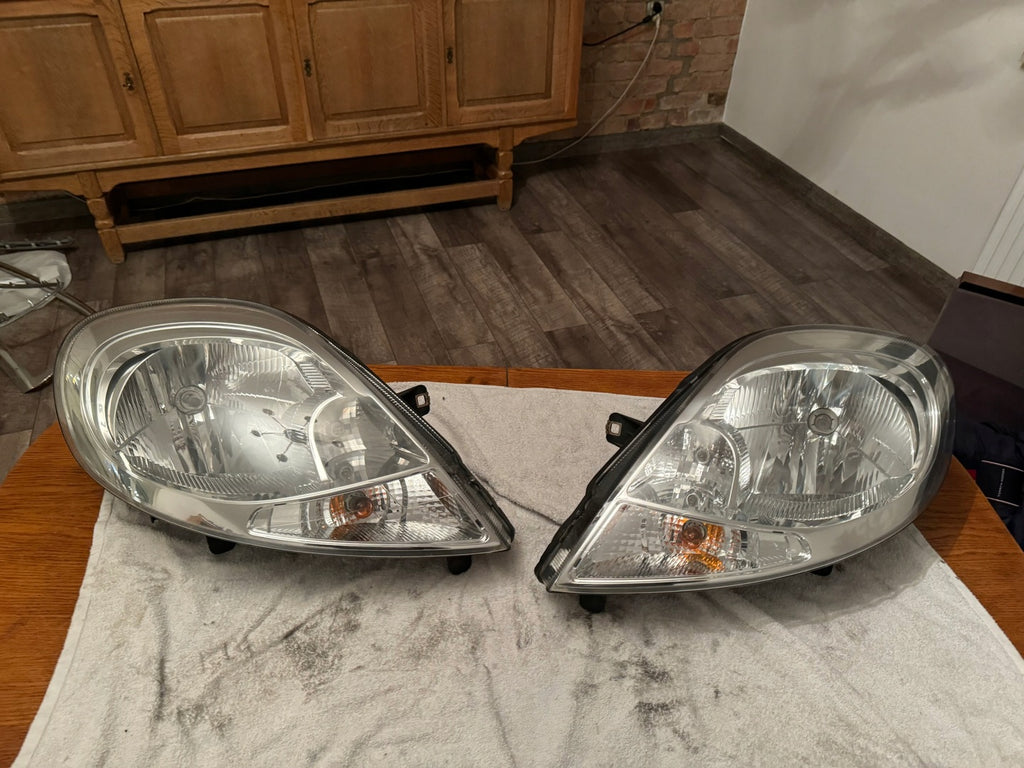 Frontscheinwerfer Renault Trafic II 8200701354 8200701356 LED Rechts oder Links