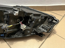 Load image into Gallery viewer, Frontscheinwerfer Toyota Yaris Rechts Scheinwerfer Headlight SCH4182991703yz