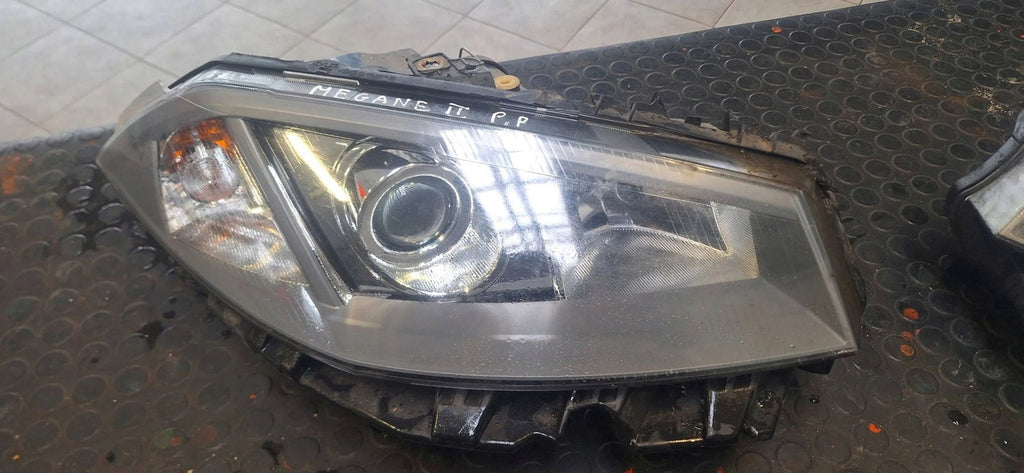 Frontscheinwerfer Renault Megane II Links Scheinwerfer Headlight SCH4391628510oc