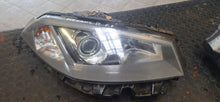 Load image into Gallery viewer, Frontscheinwerfer Renault Megane II Links Scheinwerfer Headlight SCH4391628510oc