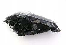 Laden Sie das Bild in den Galerie-Viewer, Frontscheinwerfer Mazda 2 LED Rechts Scheinwerfer Headlight SCH3277813570qn