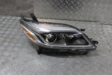 Load image into Gallery viewer, Frontscheinwerfer Toyota Sienna LED Ein Stück (Rechts oder Links) Headlight SCH2040065591dp