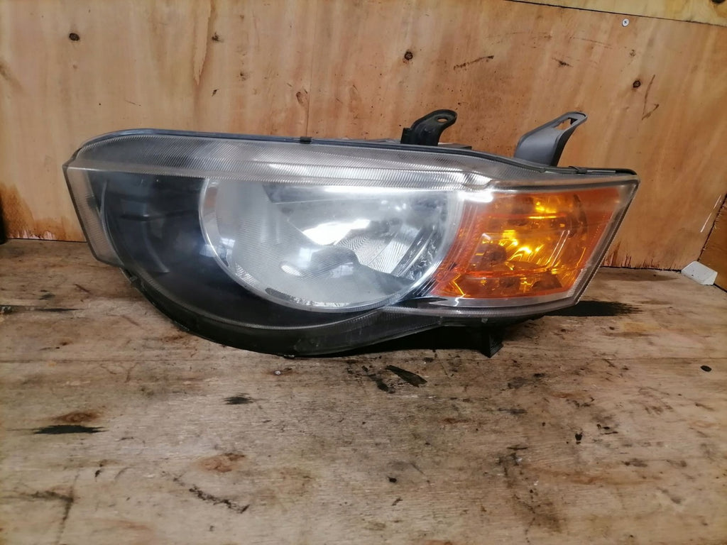 Frontscheinwerfer Mitsubishi Colt VI 8B179301 Links Scheinwerfer Headlight