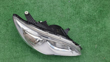Laden Sie das Bild in den Galerie-Viewer, Frontscheinwerfer Lancia Flavia Rechts Scheinwerfer Headlight SCH4494548054tg