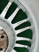 Laden Sie das Bild in den Galerie-Viewer, 1x Alufelge 18 Zoll 7.5&quot; 6x114.3 45ET KBA49A823 Nissan Pickup Rim Wheel