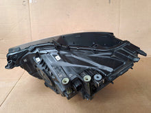 Laden Sie das Bild in den Galerie-Viewer, Frontscheinwerfer Audi Q3 83A941036 LED Rechts Scheinwerfer Headlight