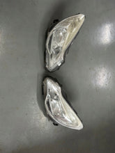 Laden Sie das Bild in den Galerie-Viewer, Frontscheinwerfer Opel Corsa D Ein Satz Scheinwerfer Headlight SCH7495143951sr