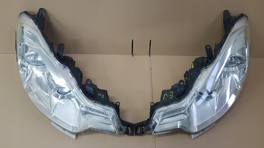 Frontscheinwerfer Citroën C-Crosser Xenon Rechts Scheinwerfer Headlight