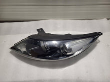 Laden Sie das Bild in den Galerie-Viewer, Frontscheinwerfer Kia Sportage 92101-3U210 Links Scheinwerfer Headlight SCH2611788510iz