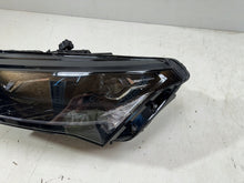 Laden Sie das Bild in den Galerie-Viewer, Frontscheinwerfer Skoda Enyaq 5LB941015B LED Ein Stück (Rechts oder Links)