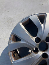 Load image into Gallery viewer, 1x Alufelge 16 Zoll 6.0" 5x108 9677089777 Citroën C4 Picasso Ii Rim Wheel FEL8671139646ab