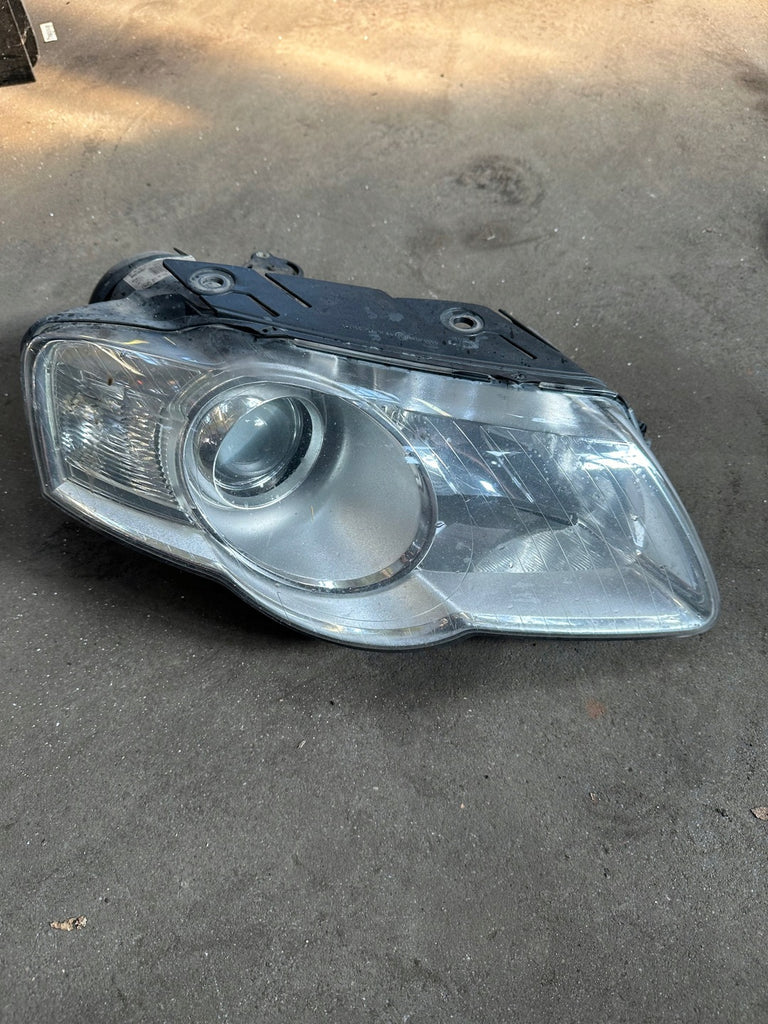 Frontscheinwerfer VW Passat 89316401 Rechts Scheinwerfer Headlight