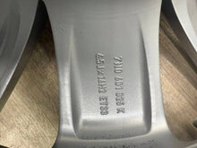 Load image into Gallery viewer, 1x Alufelge 16 Zoll 6.5" 5x112 33ET Glanz Silber 7N0601025K VW Sharan Rim Wheel FEL5812628770gq