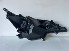 Laden Sie das Bild in den Galerie-Viewer, Frontscheinwerfer Mitsubishi Space Star 8301D445 Links Scheinwerfer Headlight