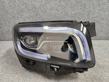 Laden Sie das Bild in den Galerie-Viewer, Frontscheinwerfer Mercedes-Benz Glb X247 A2479060206SCZ LED Rechts Headlight SCH7041825437ca