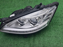 Laden Sie das Bild in den Galerie-Viewer, Frontscheinwerfer Mercedes-Benz W221 A2218202939 Links Scheinwerfer Headlight SCH2789995271gz