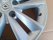 Laden Sie das Bild in den Galerie-Viewer, 1x Alufelge 17 Zoll 7.0" 5x114.3 49ET 40300030R Renault Megane Rim Wheel FEL3013290890qc