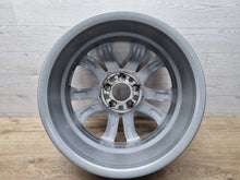 Laden Sie das Bild in den Galerie-Viewer, 1x Alufelge 17 Zoll 7.0&quot; 5x112 48,5ET A2054010200 Mercedes-Benz W205 Rim Wheel