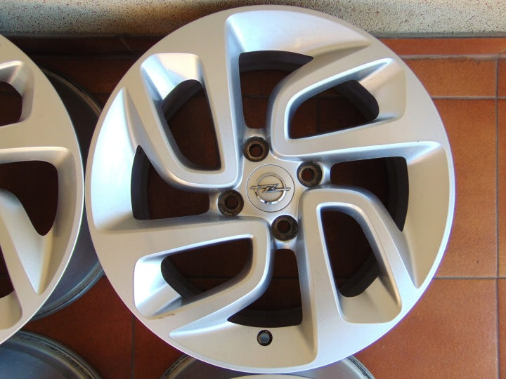 4x Alufelge 16 Zoll 6.5" 4x108 20ET Glanz Silber 39007897 Opel Crossland X FEL1178413675hg