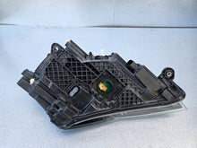Laden Sie das Bild in den Galerie-Viewer, Frontscheinwerfer Skoda Superb 3V1941015B 1ZS01193925 Links Headlight SCH2319136720wy