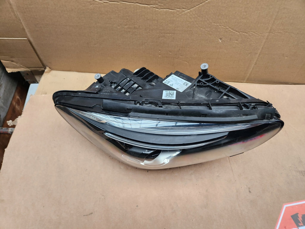 Frontscheinwerfer Mercedes-Benz W247 A2479065803 Full LED Rechts Headlight